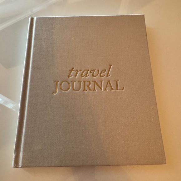 Duncan and Stone Linen Travel Journal: Gold Foil Adventure Book, Photo Album - Picture 8 of 8